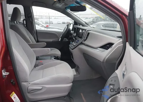 2017 Toyota Sienna Le 8 Passenger from USA, damaged, VIN 5TDKZ3DC5HS777268